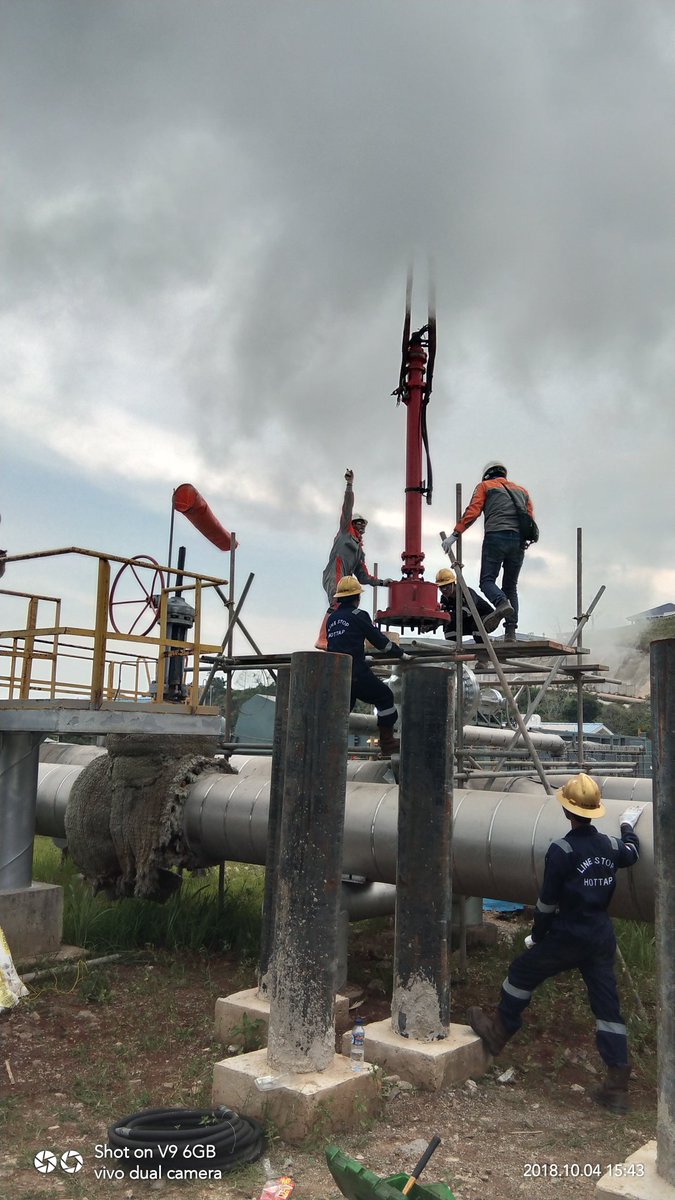 Rudetiawanst's tweet photo. Hot Tapping Geothermal Pipe Line 28"x20" Class 300.
#hottap
#hottapping
#welding
#stoppleplugging
#coldcutting https://t.co/5AnFLfaF9X