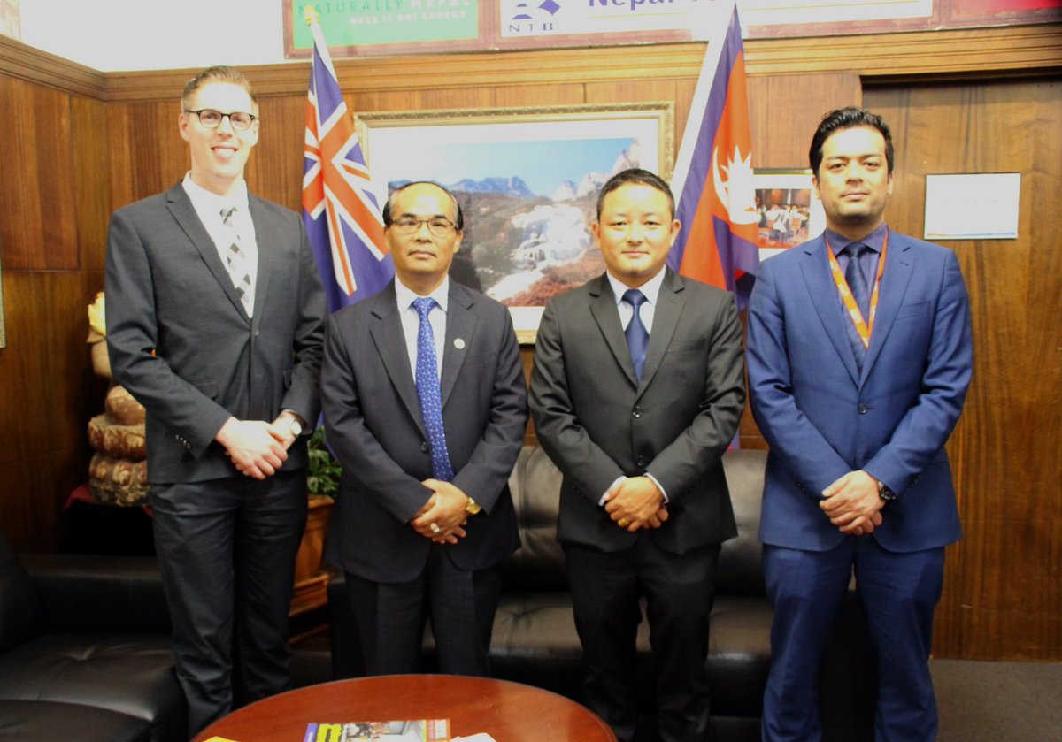 ChandraYonzon1's tweet image. The team at @rgitaustralia and I were pleased to welcome Eden Academy Consultancy Managing Director, Mohan Tigela, at RGIT Main Campus in Melbourne this morning. It was a pleasure welcoming you, and we look forward to a close partnership.
#rgit #chandrayonzon