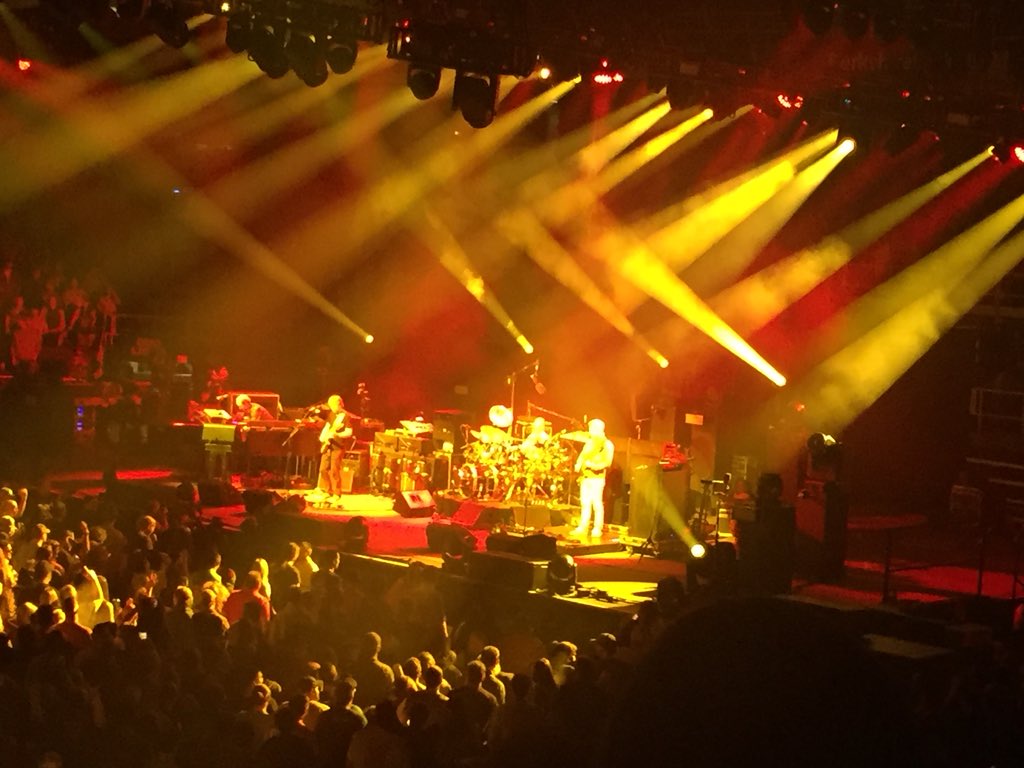 TeelaWild's tweet image. That was pretty fun! #FirstSet #Phish #Albany