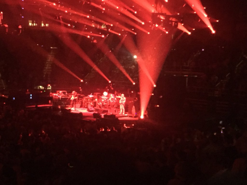TeelaWild's tweet image. That was pretty fun! #FirstSet #Phish #Albany