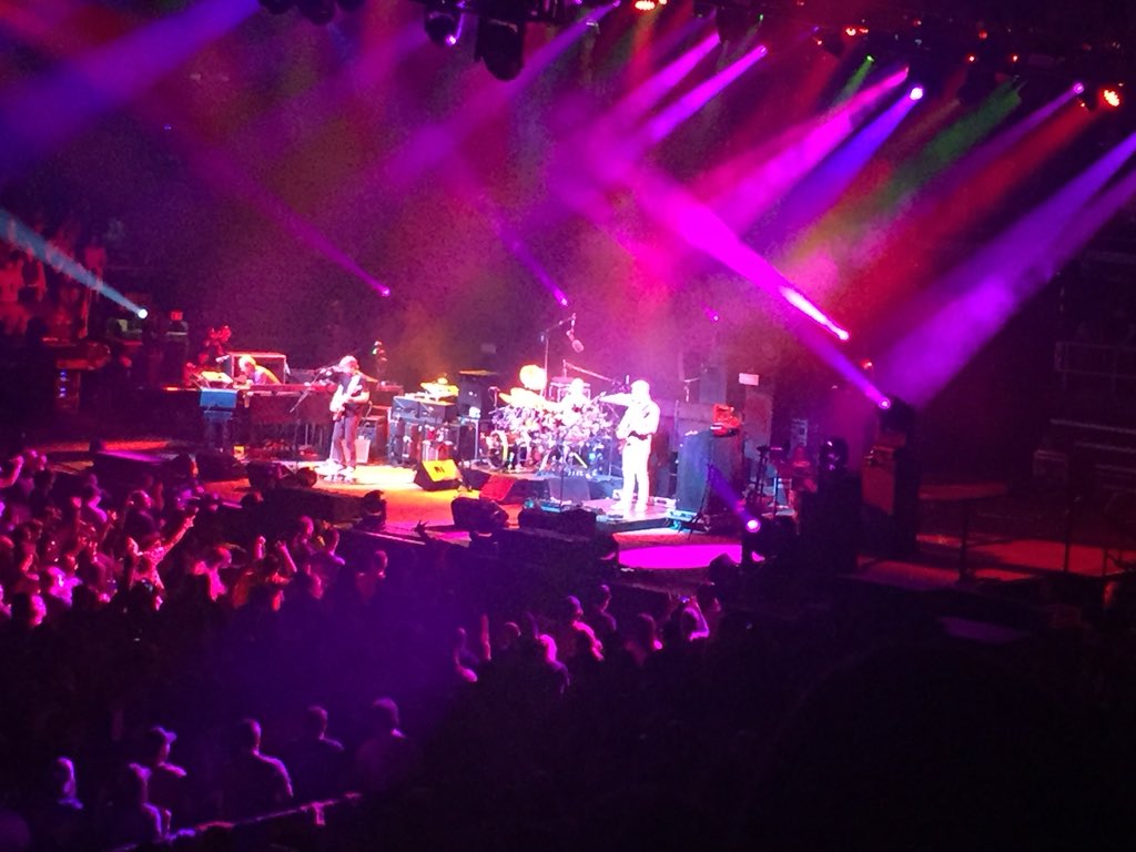 TeelaWild's tweet image. That was pretty fun! #FirstSet #Phish #Albany