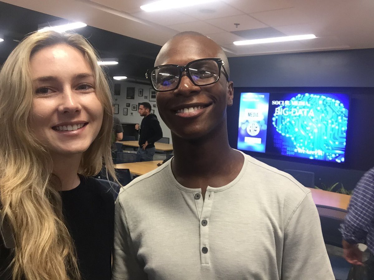 NickThomas0323's tweet photo. Had a great time at the Social Media and Big Data talk here at FIU with @haleyzidik #WeAreFIU https://t.co/eKJbeTINkr