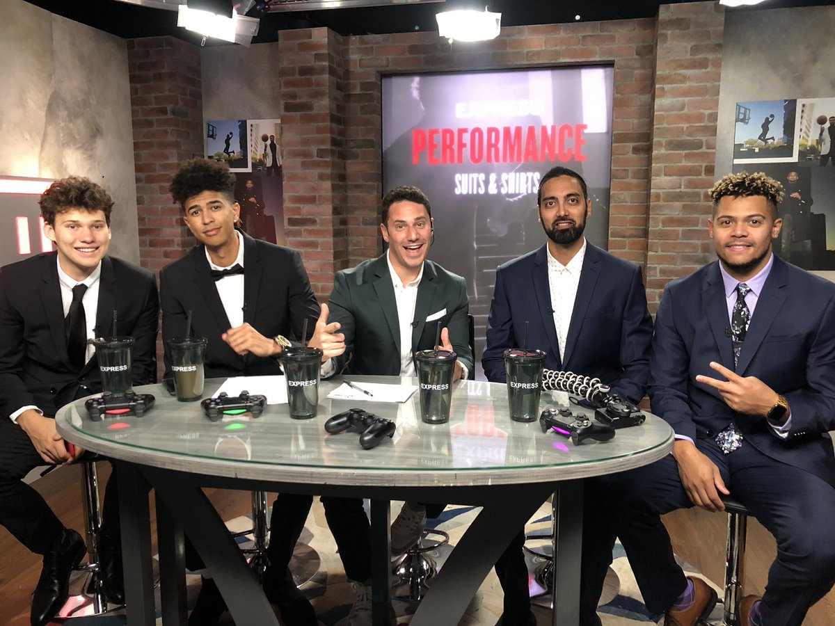 Ronnie2K's tweet photo. Good times today @express! #GameChangers https://t.co/XpKO6daFg1
