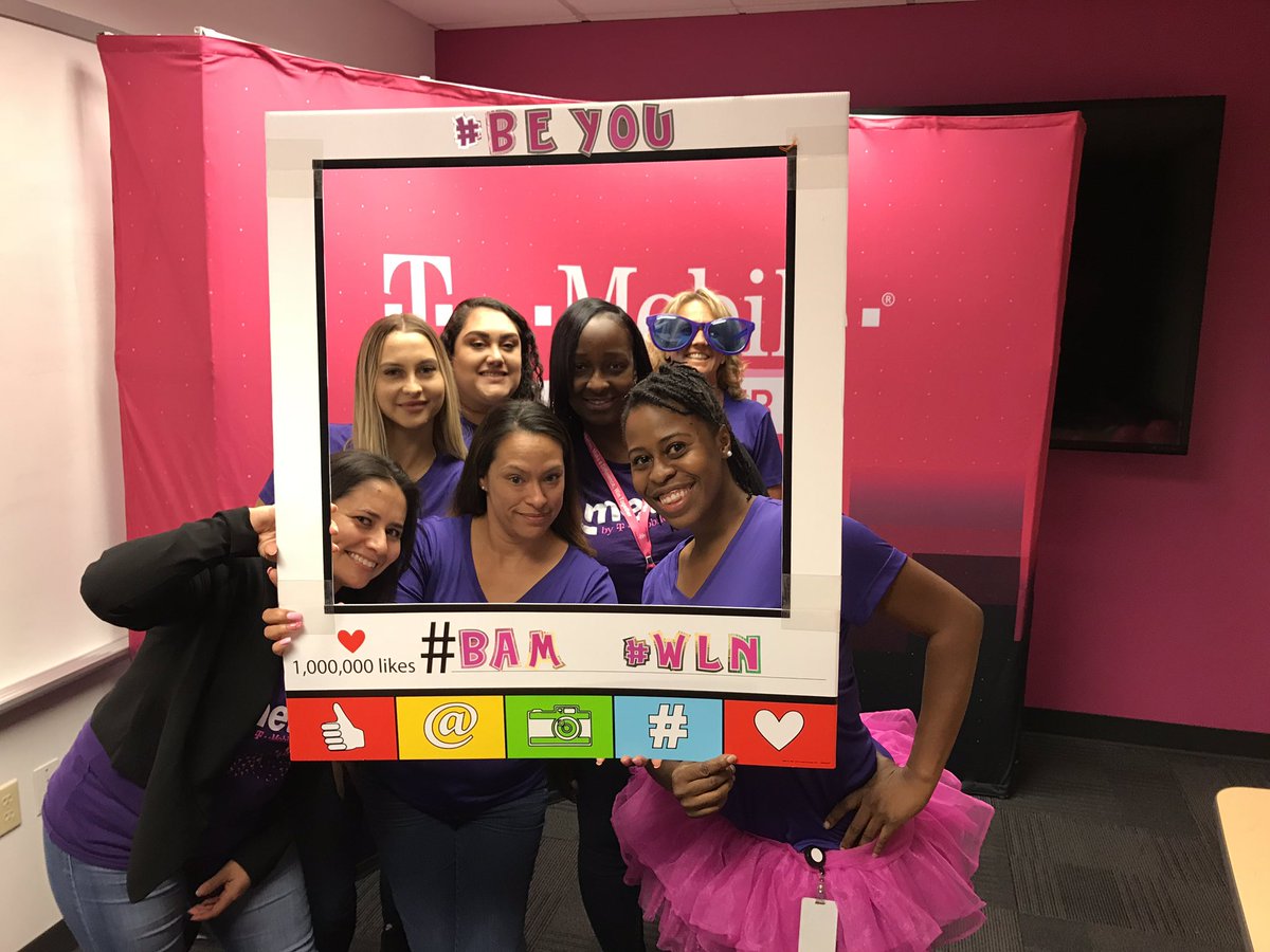 lovessuccess's tweet photo. What an amazing opportunity to be in a room full of powerful, impactful and courageous women @WLNtmobile. Thankful to have been invited and have had #LivePurple representation 💜💓💜💓💜 #WLN #DiversityAndInclusion #BeYou https://t.co/QeymxhX34i