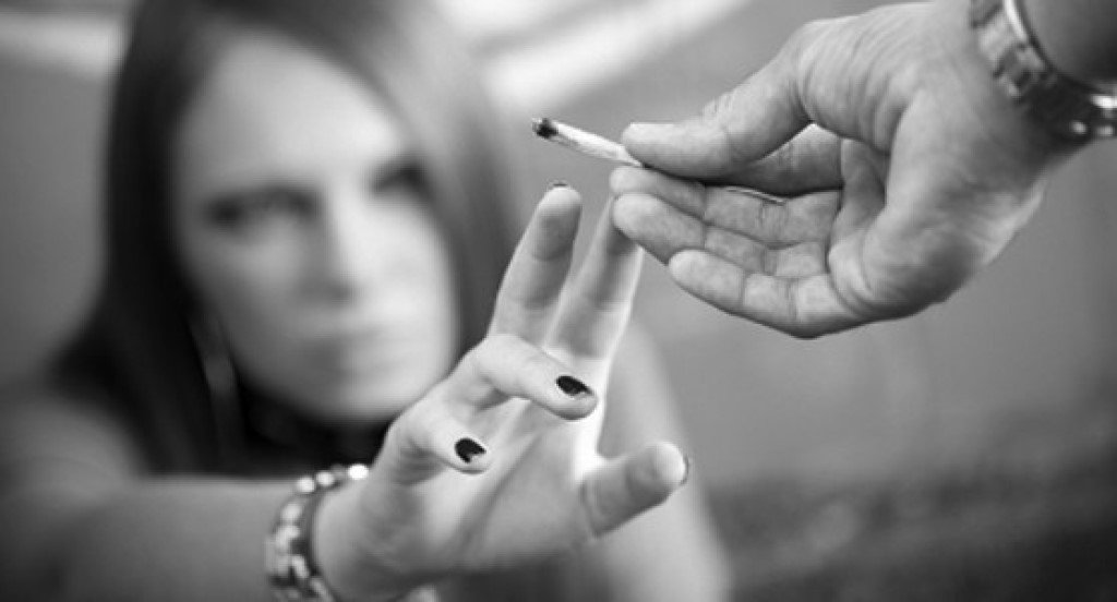 Notimex's tweet photo. A través de la estrategia #ExploraH expertos en salud mental buscan combatir el consumo de drogas entre adolescentes. >> https://t.co/oliko0XYcs https://t.co/6PqavQtjhe