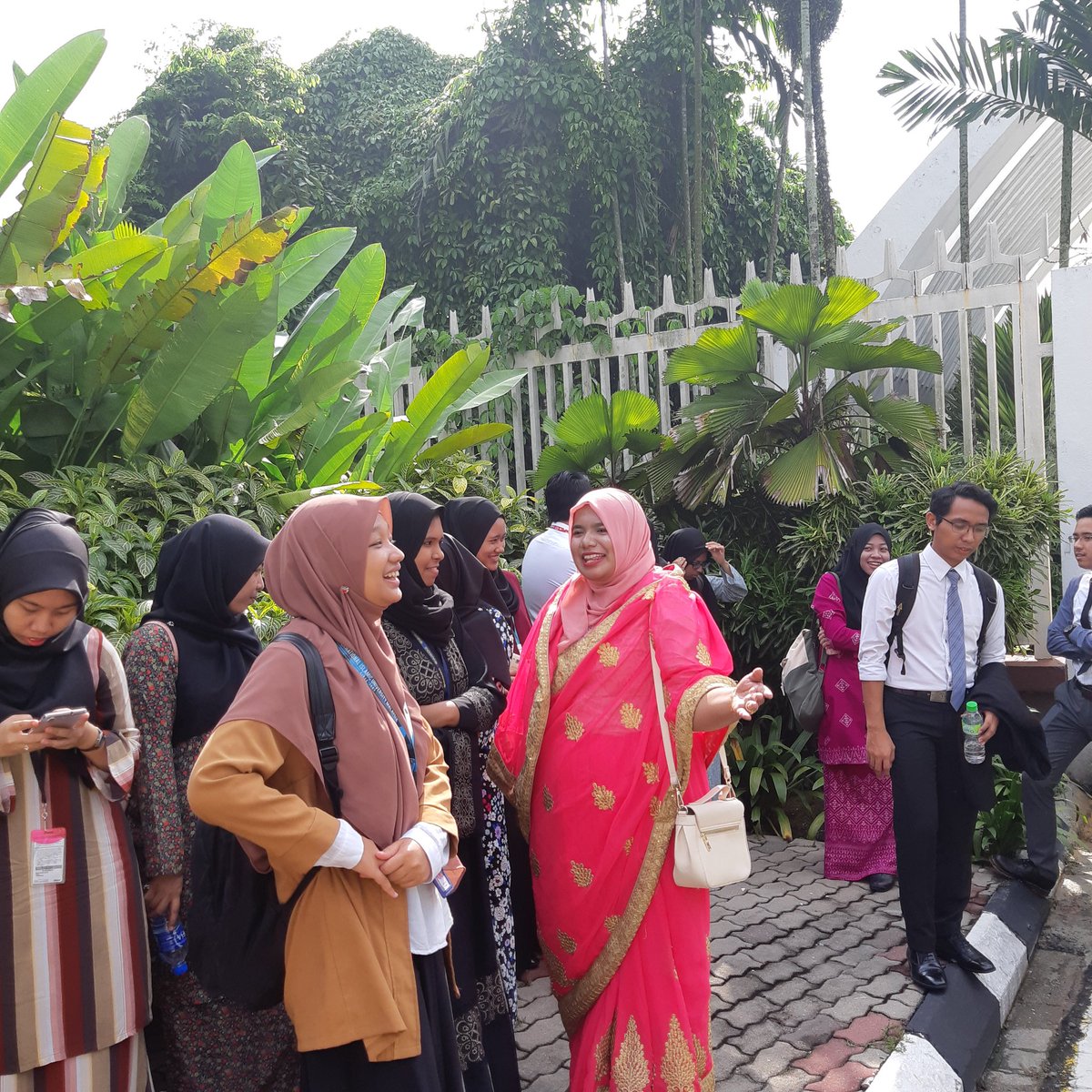 possaofficial's tweet photo. [LIVE UPDATE]
POSXCITEMENT WEEK
PARLIAMENT TRIP
17TH OCTOBER 2018 (WEDNESDAY)

#POSSAIIUM
#TOWARDSOUTSTANDINGLEGACY
#POSXCITEMENTWEEK https://t.co/Mx4rvBUMjk