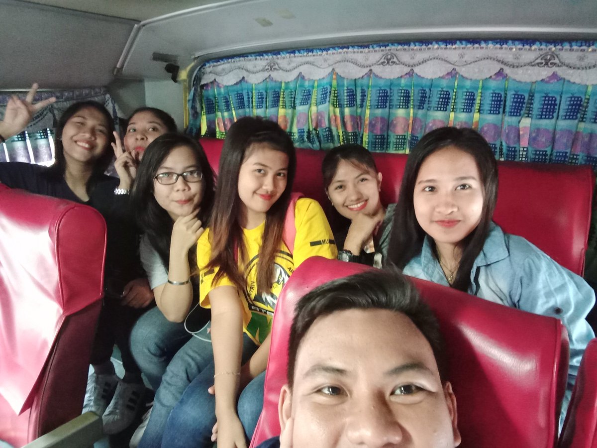 A_VenDiagram's tweet photo. Fieldtrip? hahaha
#ciRCLe 😂😂
#anOthercolor
@justmeKylaaa https://t.co/zj0SjpE1Gl