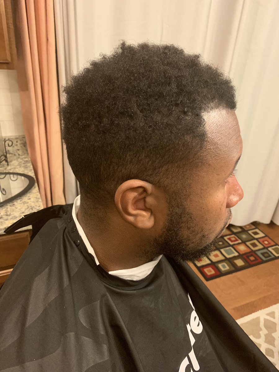CutsTouch's tweet photo. House Call 🏠💈✂️ Perfecting My Craft Each And Every Day! For All Appointments DM or Text 240-412-7776 👍🏾💈✂️💯 

#Dmvbarber #fade #cosmo #barber #vabarber #andis #wahls #oster #haircut #haircuts #clippers #lineup #mensgrooming #shave #bears #menshair #womenshair #fashion #barber https://t.co/3lNkoKveNk