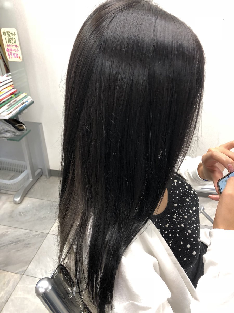 Uzivatel ストロベリーロックス ヘアカラー専門店 Na Twitteru 本日