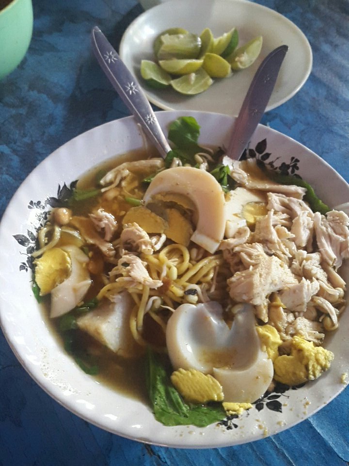 KulinerRI's tweet photo. Versi lain #Soto #Lombok https://t.co/e8pi0DAp8h