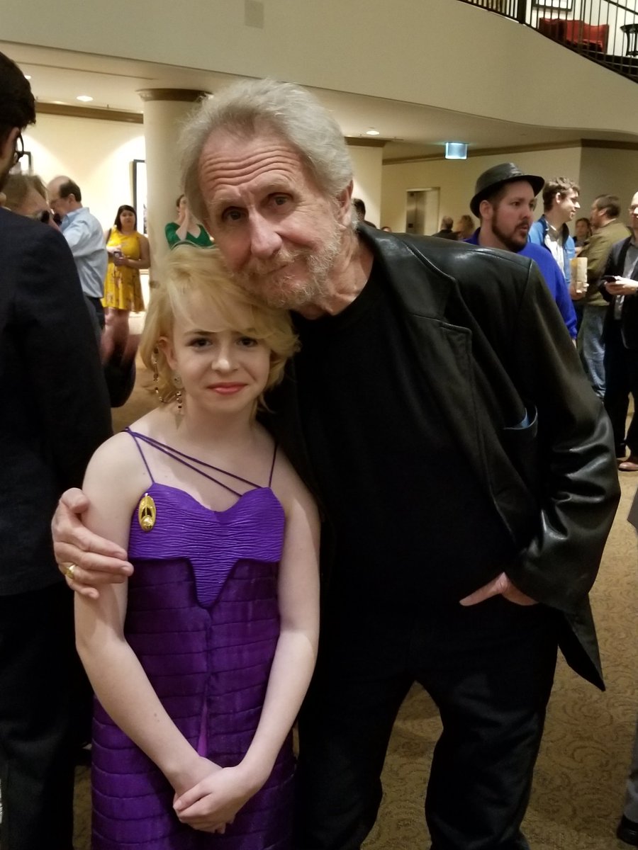 bieyen's tweet photo. @DS9Doc @reneauberjonois We had a wonderful time Friday night.  Thank you for the nice conversation and picture with Kira Renèe.  She was very happy to meet you. https://t.co/MY9ge9qSZF