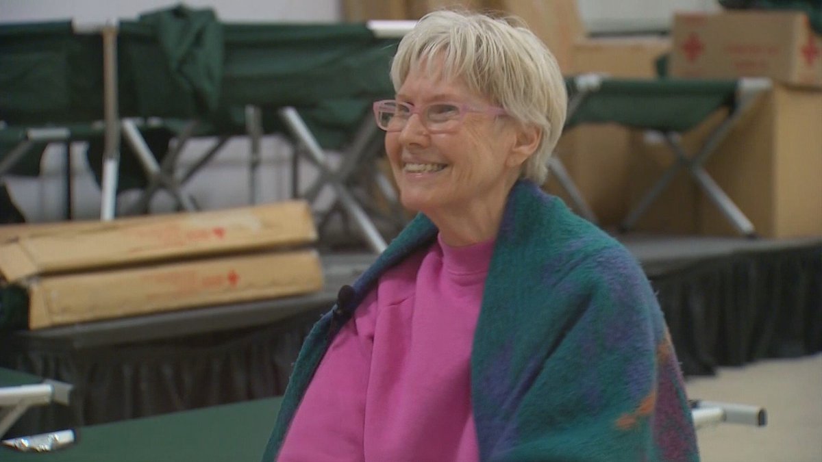 Briana_Maria_'s tweet photo. Historic flooding across Central Texas. I don't know this lady's name. She is at a shelter in #Kingsland . But that smile is what we got on video after she said someone gave her socks when her boots got all wet. It's the little things. Stay safe out there. I'm glad she is #kvue https://t.co/6JJz9lBDvQ