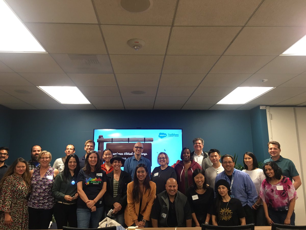 MichaelOrias's tweet photo. Oakland Global Gathering! #LivingTheDream #TrailblazerCommunity https://t.co/r9IbjqXYJZ