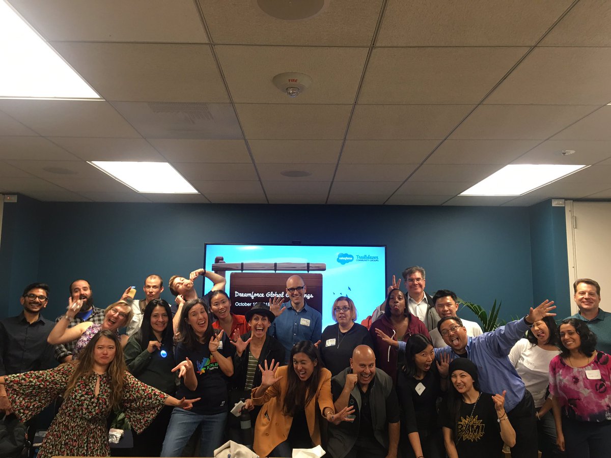 MichaelOrias's tweet photo. Oakland Global Gathering! #LivingTheDream #TrailblazerCommunity https://t.co/r9IbjqXYJZ