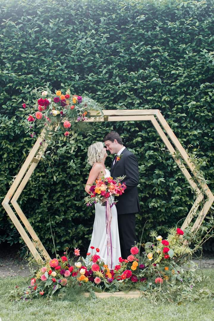 Isn't this #wedding ceremony arch amazing? Your big day is your unique, and your elements of decor should be too!

Discover your rentals today: beachbutlerz.com

.
.
.
.
.

#beachbutlerz #weddingrentals #weddingarch #weddingalter #outdoorwedding #weddingplanning