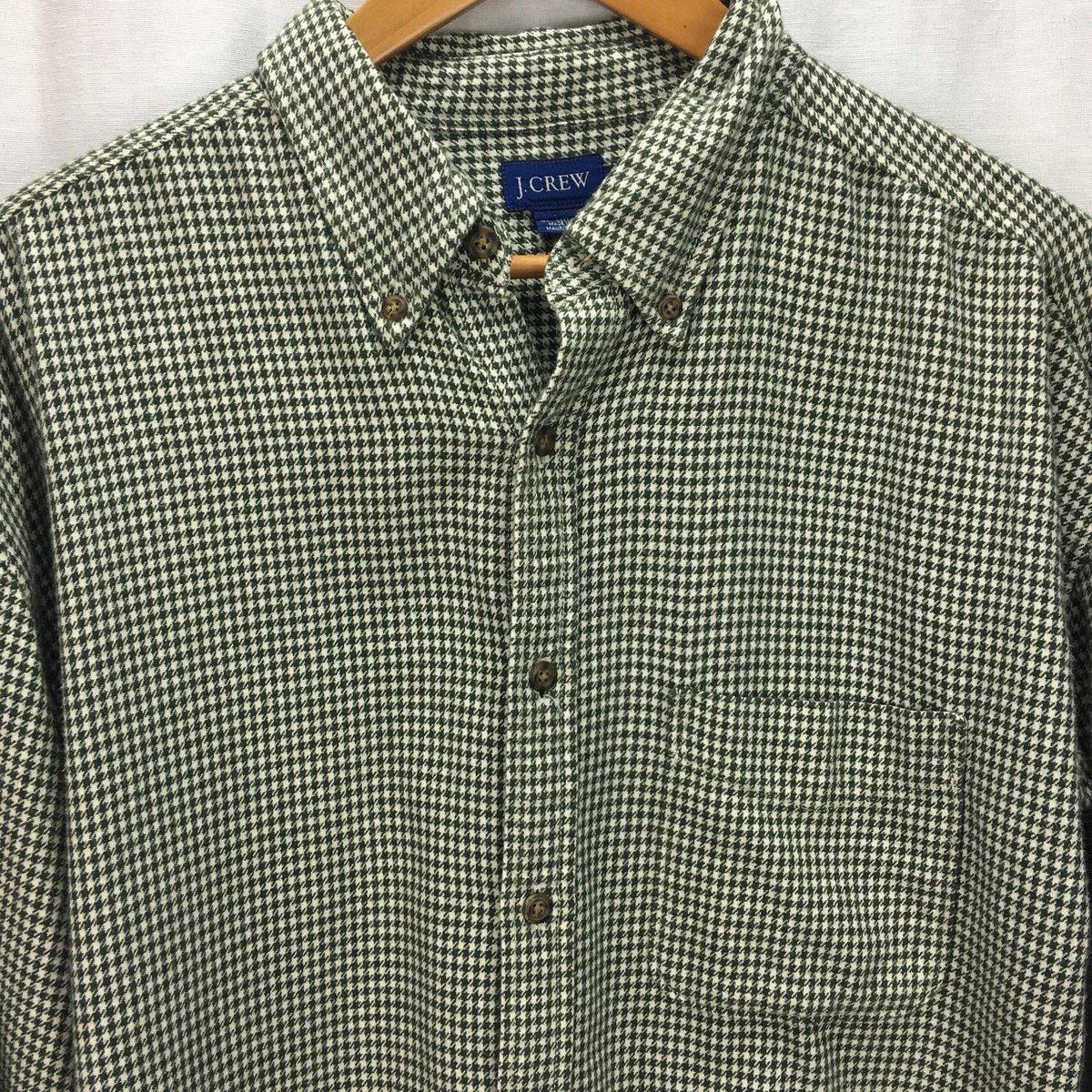 UniekeUS's tweet image. J. Crew Men's Flannel Shirt Size XL Dark Green White Houndstooth #JCREW #ButtonFront ebay.us/pgzVUU via @eBay #ebayrocteam #fallfashion #flannel  #mensfashion #menstyle #mensstyle