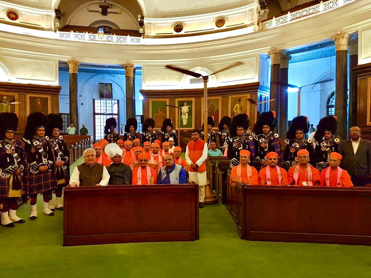 Shashit10's tweet photo. #smspb #Parliament #Beloved #AcharyaSwamishreeMaharaj #Delhi #CapitalOfIndia #Parliament https://t.co/18wJAp2M9u