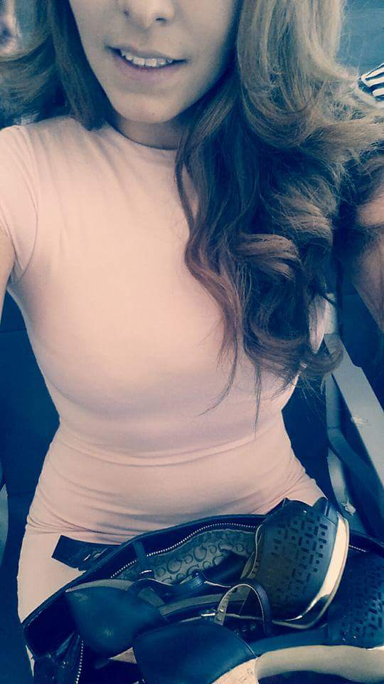 Javier34094377's tweet photo. Mi esposa lista para el trabajo... como me gustaria que se la cogiera su jefe y me mandara video... https://t.co/KEWXRM05kI