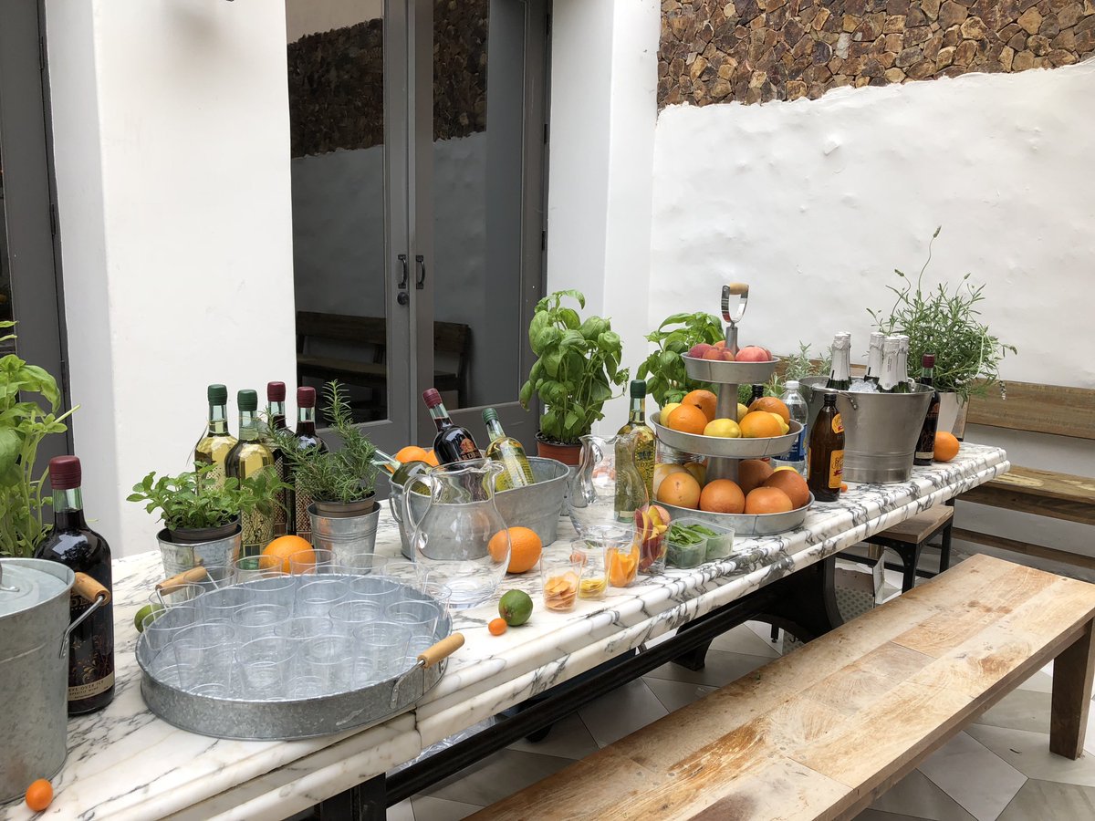 DistrictWine's tweet photo. Wine Club Event Saturday and Monthly Wines are ready for Pick up - https://t.co/9hepgLtq8r Don't miss the Jardesca Garden Bar Tasting and Ashley Ventri playing live https://t.co/cmwPyjk9Gy