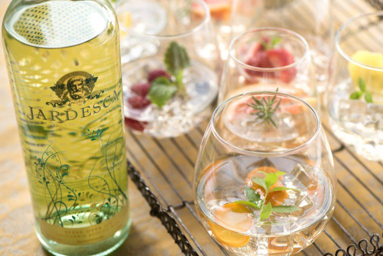 Wine Club Event Saturday and Monthly Wines are ready for Pick up - mailchi.mp/9e7d6f18cdcc/w… Don't miss the Jardesca Garden Bar Tasting and Ashley Ventri playing live