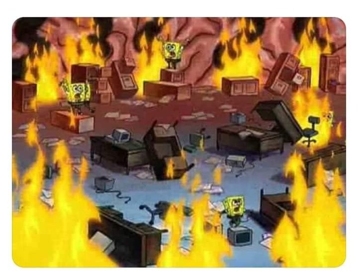 Riicardotaku's tweet photo. Todos los youtuber ahorita D:
😱😱😱🔥🔥🔥🔥
 #Youtube https://t.co/jxre5XHX9j