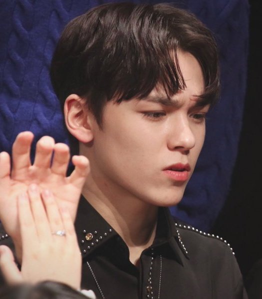 JiANSUCCS's tweet photo. #NewProfilePic someone said i'm the asian tom holland. https://t.co/6qFWK8Az7r