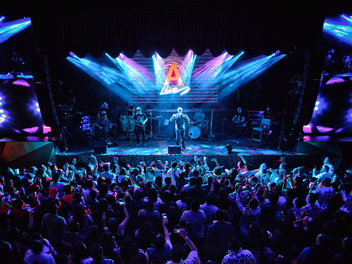 moytriana's tweet photo. Estuvieron impresionantes @LADecadentes en nuestro #212Extra en @AlboaMX
¿¿¿Como se la pasaron uds ???
@RMXradio https://t.co/1aMUfHDBHC
