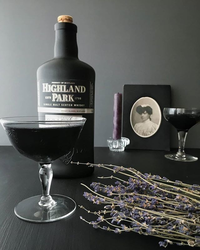 Halloween is fast approaching, and we're getting into the spirit with, well...spirits. @thegalabouttown, head of Portland-based cocktail company <a href="/fernandshaker/">fern + shaker</a>, shared this spooky little number with us. Dubbed the "Ars Obscororum," or "dark arts" in Lati… ift.tt/2Os9iaj