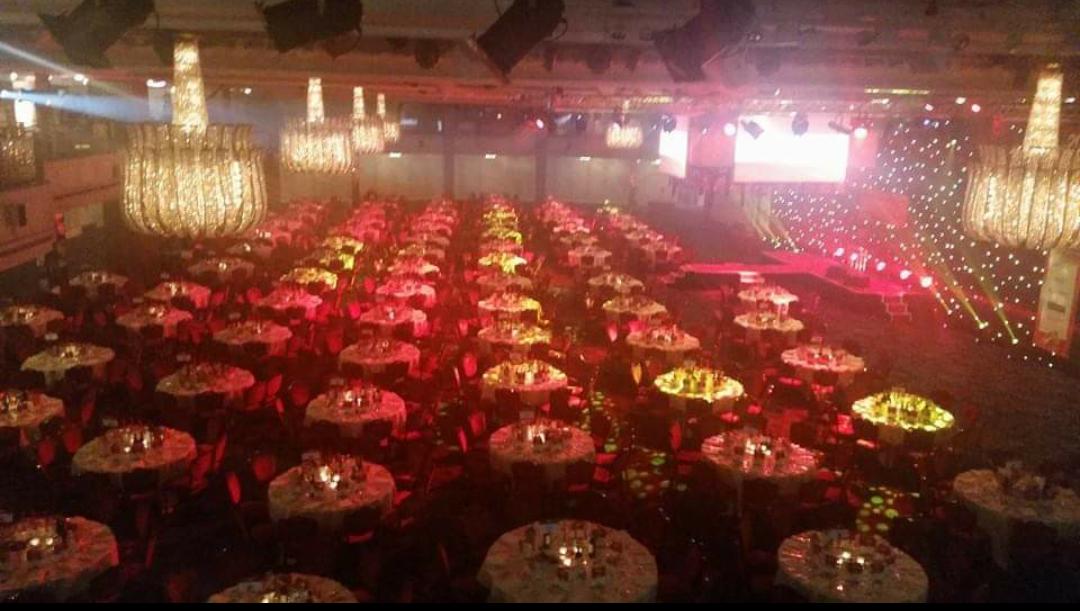 oldmengrooving's tweet photo. Check our our xmas party packages!
Singer's, Dancing and a Dj.
https://t.co/xmgSOyHtQ3
#xmasparty #BookNow https://t.co/KmFJYe0WX4