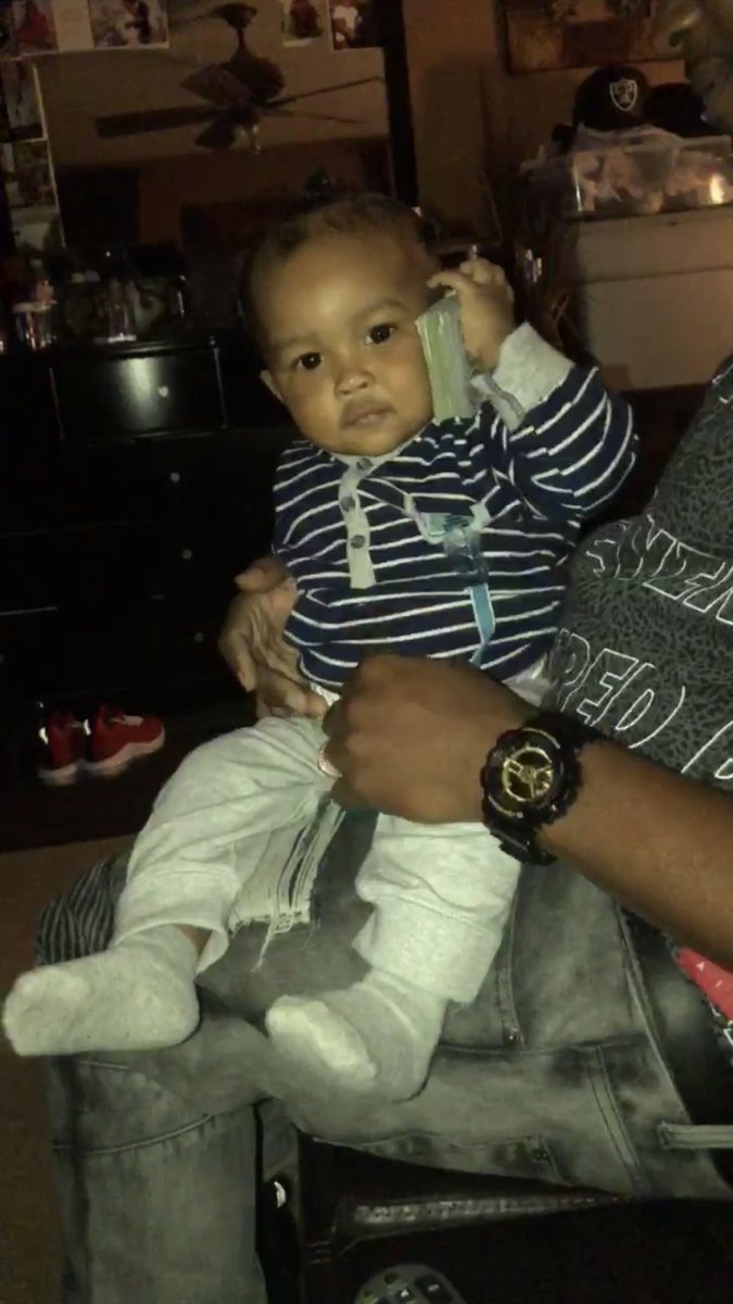 Karisslenyc's tweet photo. daddy back home😍 #almost11months https://t.co/DiCy2n2ZxY