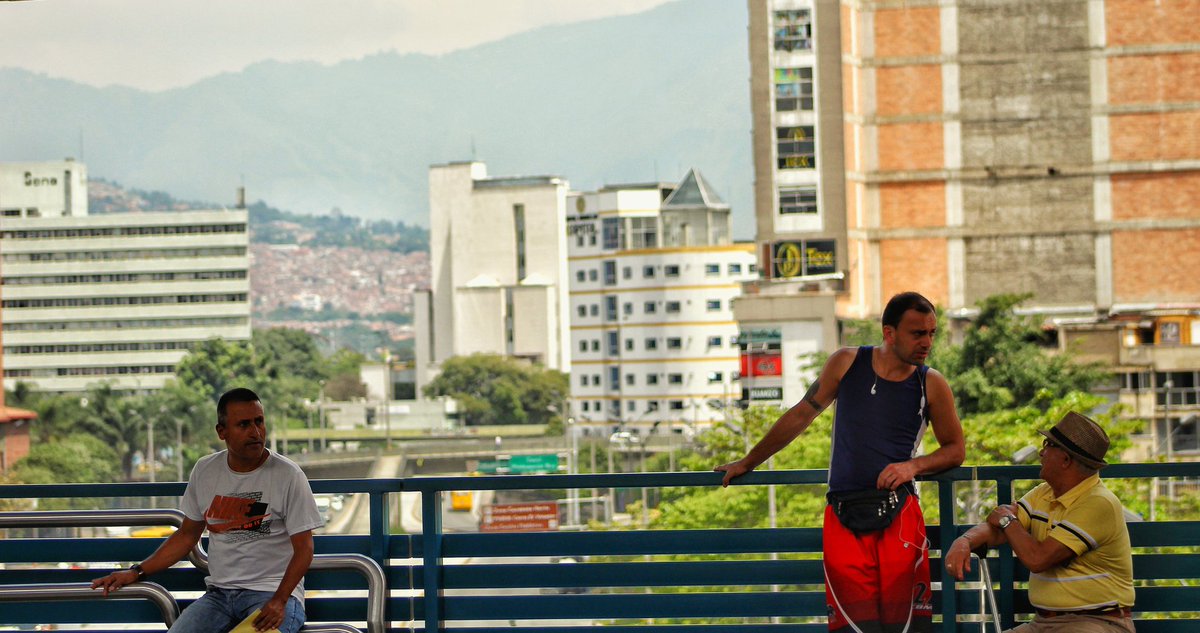 #metro #thisismedellin #thisiscolombia #landscape #viajerosoy #colombia