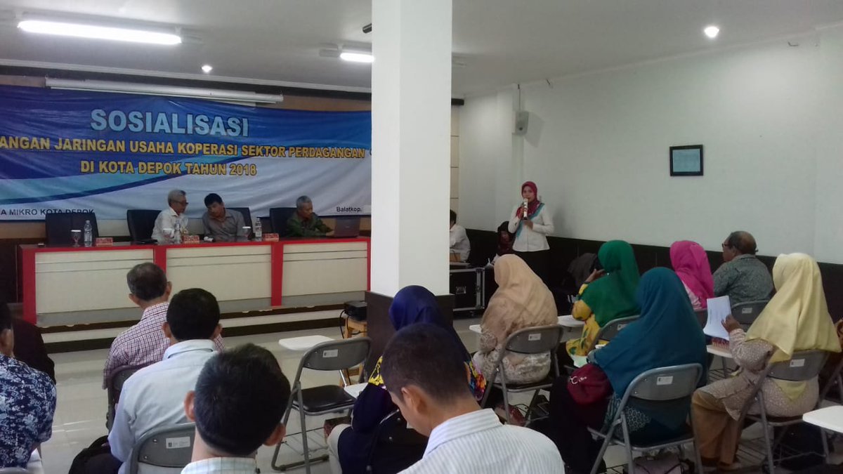 Sosialisasi pengembangan jaringan usaha koperasi sektor perdagangan Kota Depok Tahun 2018 di Gedung Balatkop Sukmajaya Depok 3 Oktober 2018 <a href="/pemkotdepok/">PEMERINTAH KOTA DEPOK | #AyoPakaiMasker</a> <a href="/IdrisAShomad/">Mohammad Idris</a> <a href="/pradi_supriatna/">Pradi Supriatna</a> <a href="/fitriawansumadi/">fitriawan</a>
