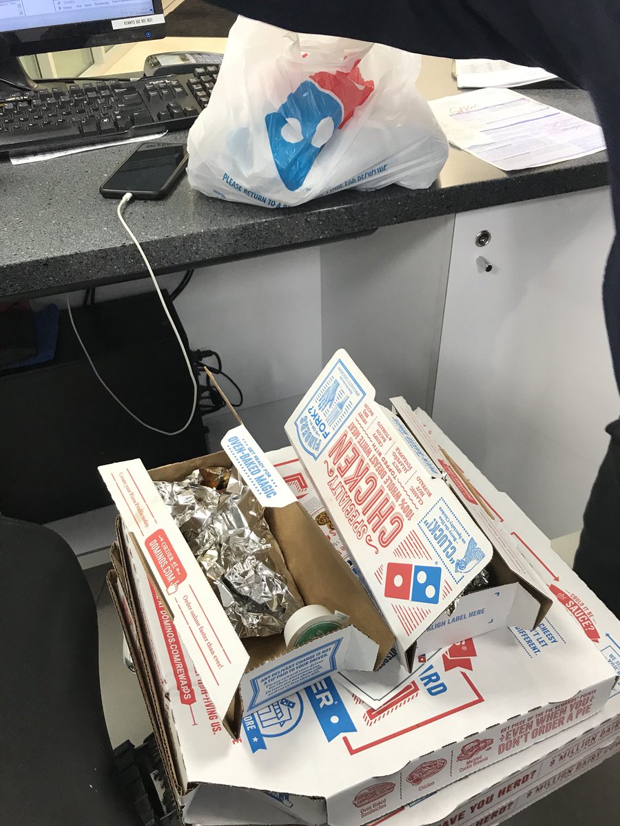 Andrew05_QT's tweet image. So this co worker was talking to me about this pizza plug account I seen on twitter before I didn’t believe this , at first but this dude only spent $20 and got $100 worth of a dominos order #pizzaplug
