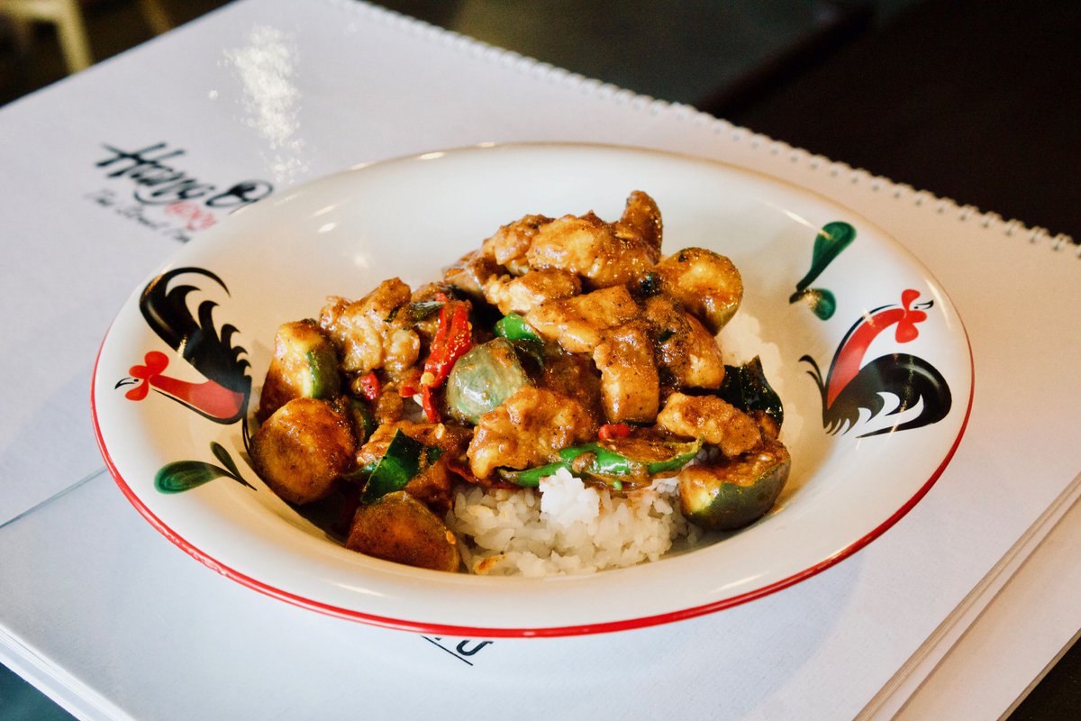#ผัดเผ็ดหมู #ราดข้าว 🤤🤤🤤 Spicy Red Curry with Pork Belly 🐷 🐷