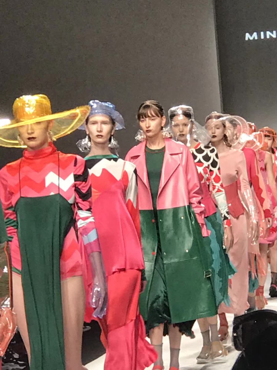 nanosecc's tweet photo. #Shanghai #shanghaifashionweek #leafxia https://t.co/P3CKGHN8uT