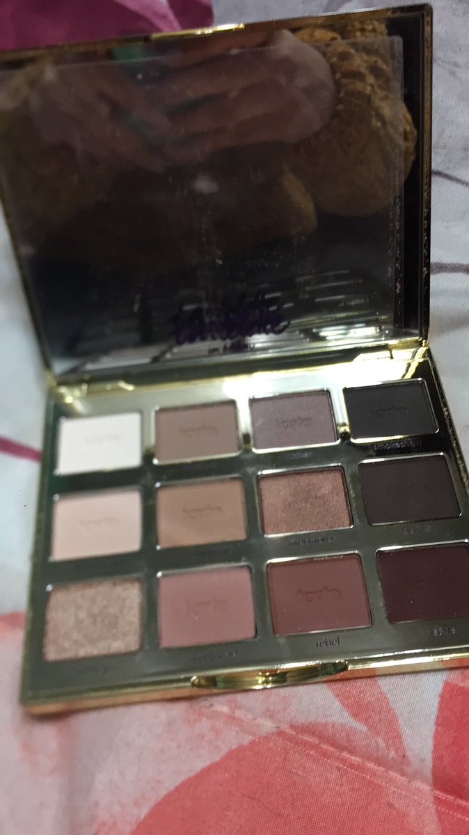 TyMarlene's tweet photo. OH boy! What a beauty! Can’t wait to play with it! 😍 #TarteletteInBloom by @tartecosmetics 🌸🌸🌸 #rethinknatural #favoritebrand #amazonianclay #crueltyfree https://t.co/PqM1YpSKbu