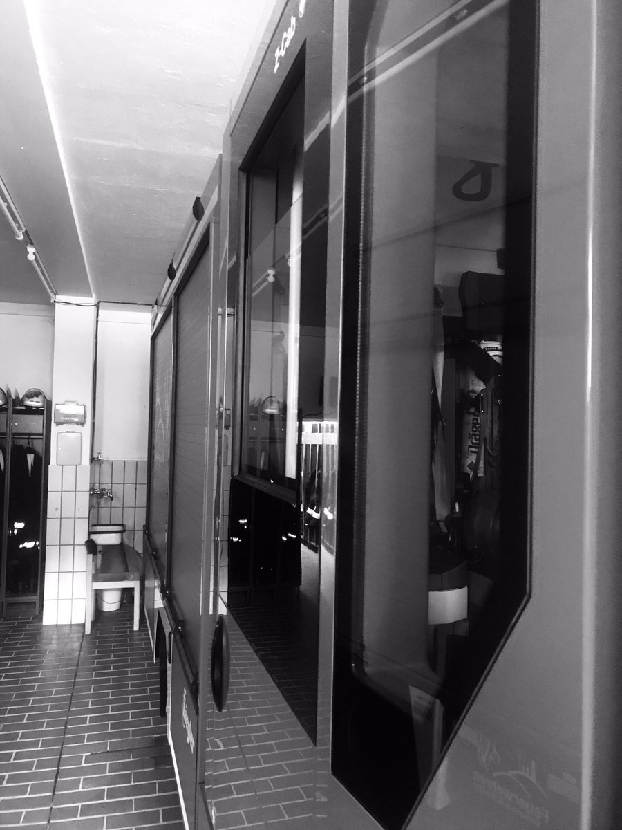#blackandwhitechallenge 7 Tage, 7 Bilder, Keine Menschen, Keine Texte.
🖼️ 2 / 7 
Unsere erste Nominierung führt uns Richtung #Frankfurt in das #Liebe <a href="/ffsteinbach/">Freiwillige Feuerwehr Steinbach (Taunus)</a> , wir freuen uns in den nächsten sieben Tagen auf eure #SchwarzWeiß-Fotos ;-)
#WirfürSchmitten
