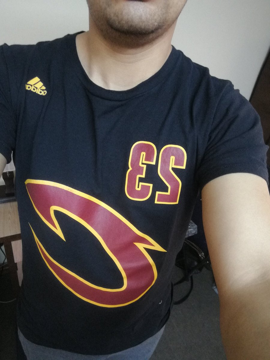 chelo0o7's tweet image. #TheKing