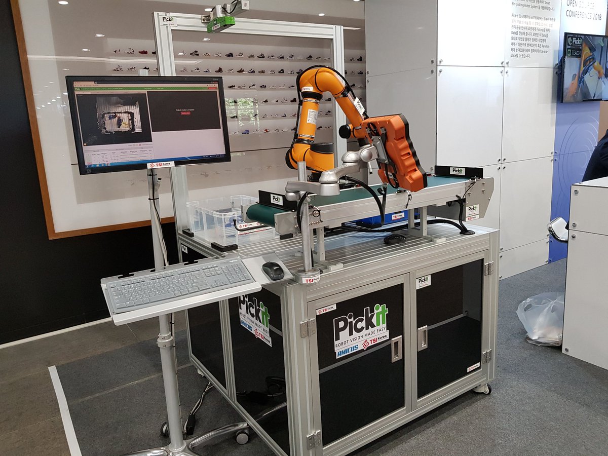 i6movkjoQld6bAt's tweet image. #soscon