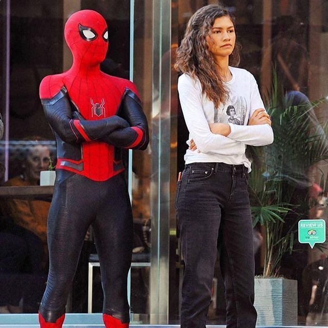 CoxinhaNerd's tweet photo. SHIPO
.
.
😎 #TimelineAcessivel #PraCegoVer 👉 Imagem do Homem Aranha em 'Longe de Casa' ao lado de MJ.
.⠀⠀⠀
🔥 #coxinhanerd #nerd #geek #geekstuff #geekart #nerdquote #geekquote #curiosidadesnerds #curiosidadesgeeks #coxinhanerd #coxinhafilmes #fil… https://t.co/IdWtiWL02W https://t.co/WNohzEUPNq