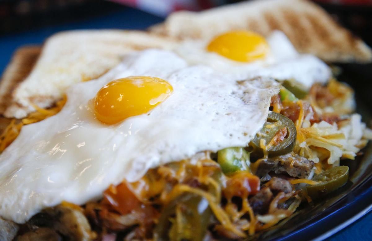 tulsaworld's tweet photo. Tulsa area restaurant reviews of 2018 by @ScottCherryTW https://t.co/ey6EacL1TC https://t.co/CBt2hia63w