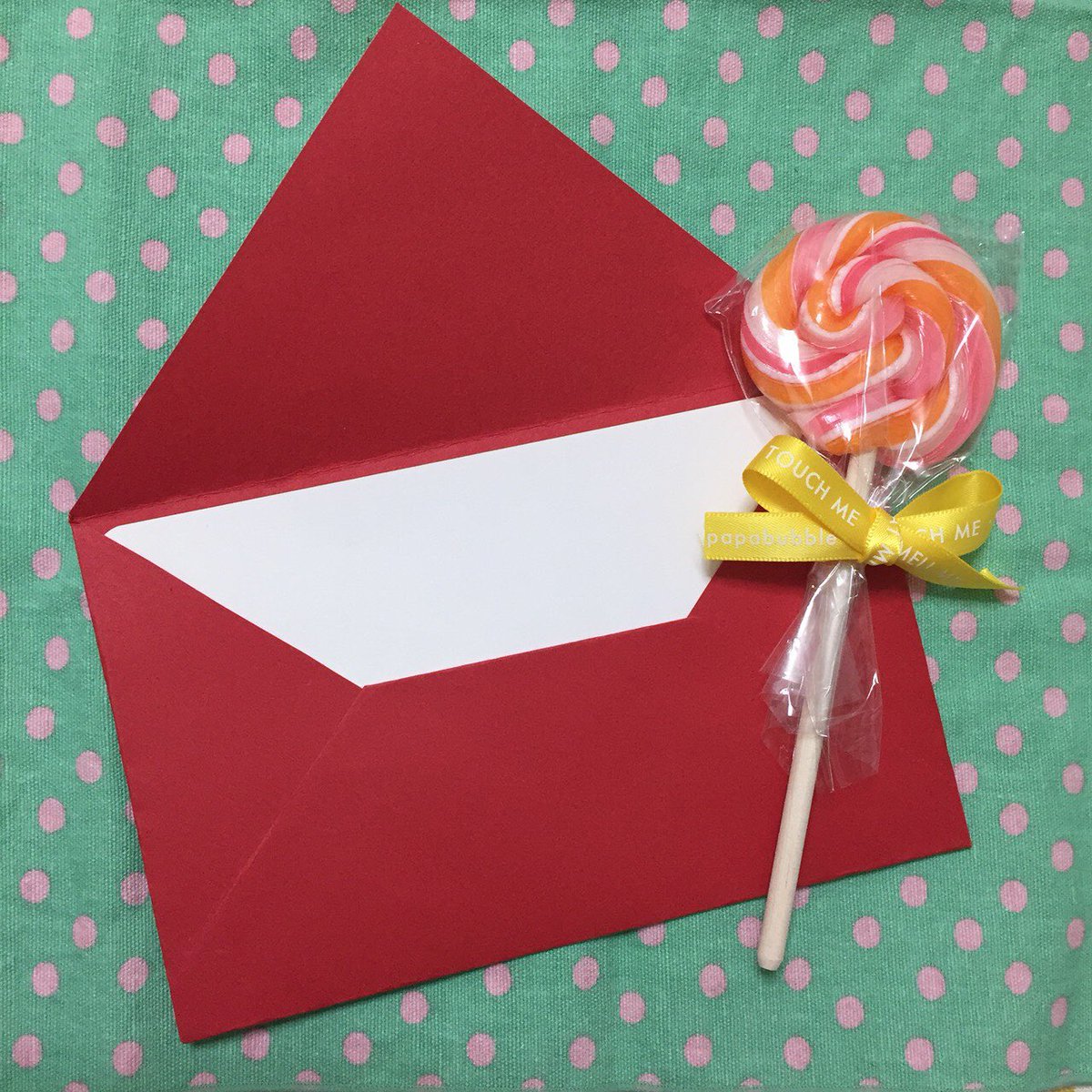 こんにちは、劇団ラルゴの広報です❗️
10月14日に初めての公演を行いました！脚本は団長が書いた「ハロウィン」でした🎃 キャスト裏方一同協力して舞台を作り上げました💪ご招待したお客さまにも楽しんでいただけて、公演は大成功でした😆