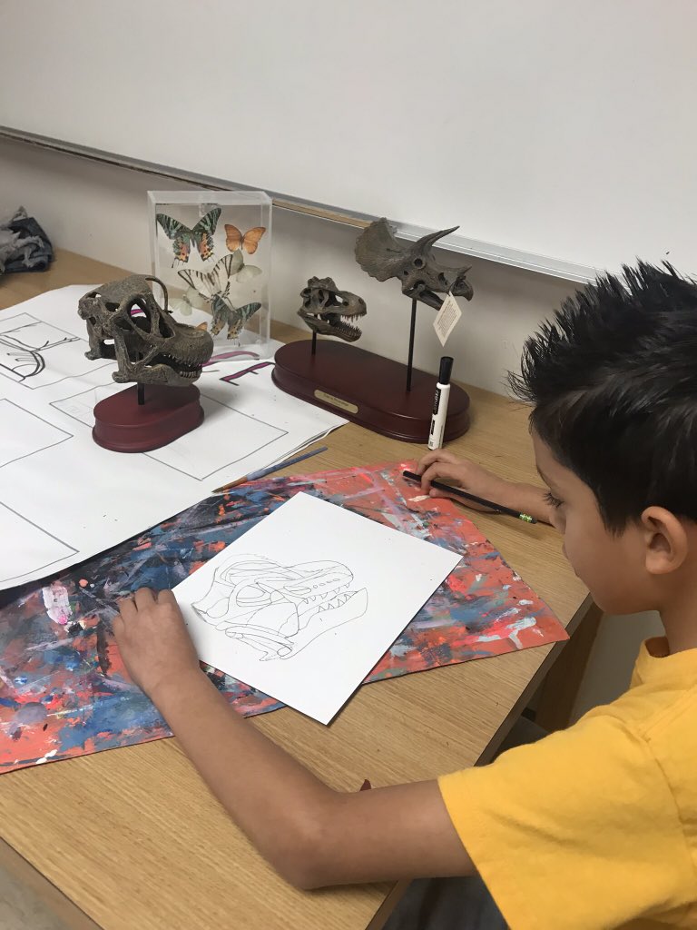 ArtwithMsClaud's tweet photo. So focused ✏️✏️✏️ https://t.co/7ESoSp0IDV