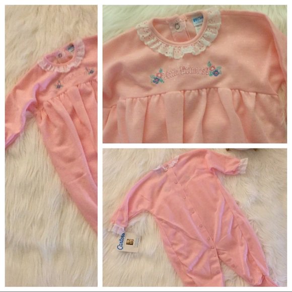 So good I had to share! Check out all the items I'm loving on @Poshmarkapp #poshmark #fashion #style<a href="/tag/fashion"class="tags"><span>#fashion</span></a><a href="/tag/shopmycloset"class="tags"><span>#shopmycloset</span></a><a href="/tag/style"class="tags"><span>#style</span></a><a href="/tag/hudsonjeans"class="tags"><span>#hudsonjeans</span></a><a href="/tag/poshmark"class="tags"><span>#poshmark</span></a>