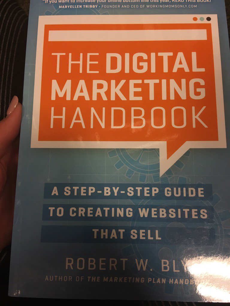 aspireabq's tweet photo. Checking out some new #marketing resources at @BNBuzz! Anyone have any reviews? 📚 https://t.co/qYCteEZ4Vr