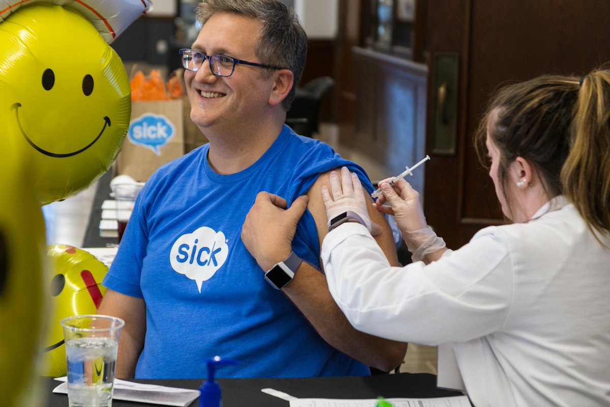 graham_dodge's tweet photo. Thanks to @NFIDvaccines &amp; @EcoPharmD for helping @sickweather with our flu clinic at #CCF18! #igotmyshot #fightflu #leadingbyexample https://t.co/3uhA8XARQD