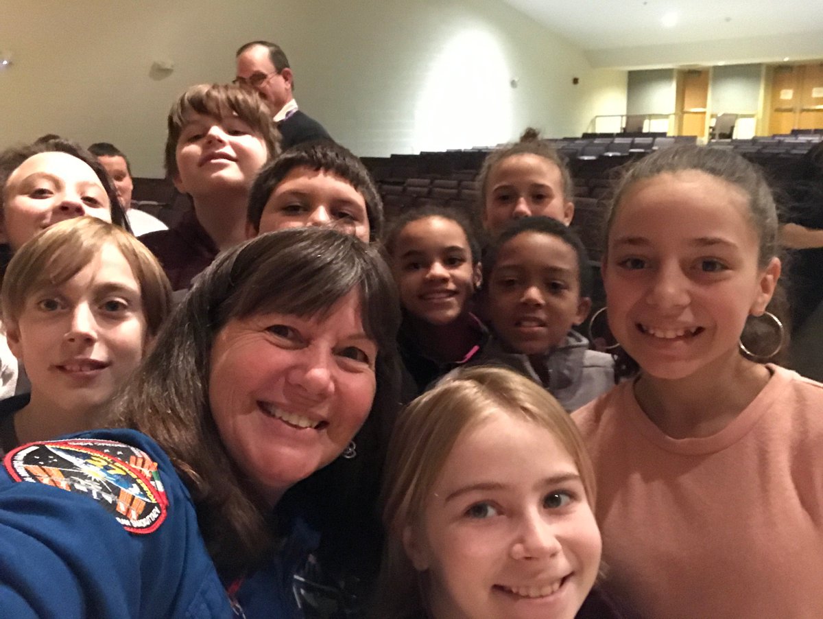 Astro_Cady's tweet photo. Great #Fall day in #Pittsfield #Dalton at @BerkshireMuseum today! It was #CadyColemanDay and that meant that I talked about #spaceflight with #future #Mars #Astronauts! Check out these great #QuestionAskers @Reid_Middle_School! #WomenInStem #STEM #steam https://t.co/DpDdWEfNlL
