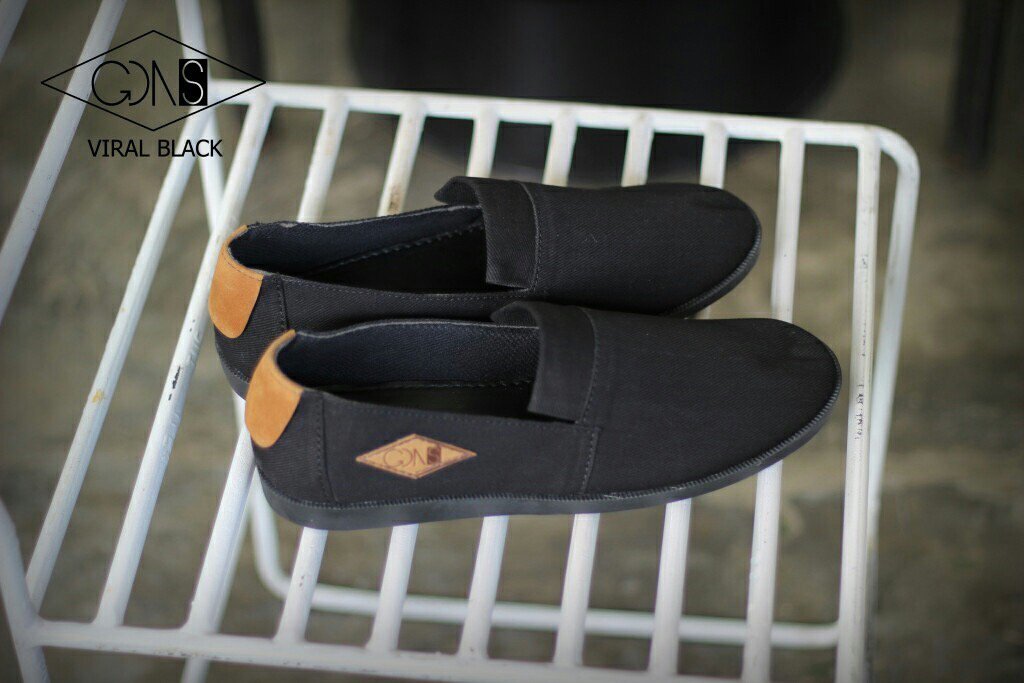 Slip langsung On, sepatu ini didesain sederhana dan simpel. Tapi tetap keren ya broo😁
——-
In Frame : Goodness Viral Black
——-
Info/Order hubungi admin :
📲 Admin WA : 081294548054

#sepatu #sepatuoriginal #sepatucasual #CelotehBogor #CelotehSBY #CelotehTasik