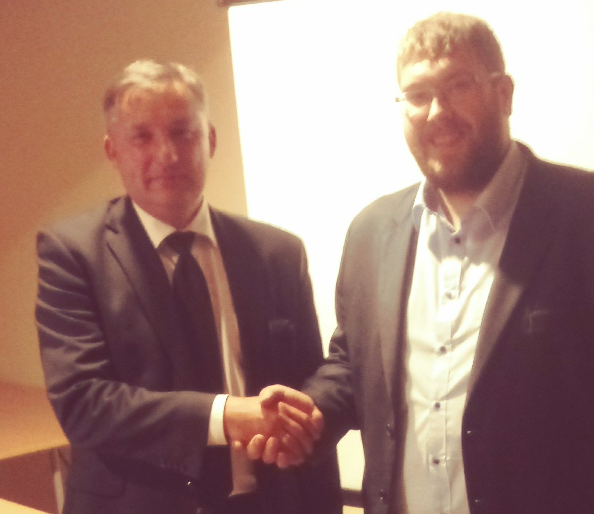 MAntolczyk's tweet photo. Prezes Stowarzyszenia Endecja Poseł @S_Chruszcz udzielił mi dzisiaj poparcia w wyborach do Rady Miasta Kalisza. https://t.co/kPCdY1JSHI