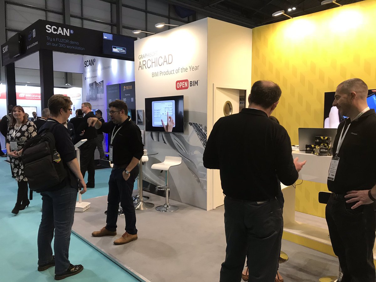 rob_LMC's tweet photo. Great to be at @DigiConWeek once again, with the team from @GraphisoftUK. Time to go explore! #DCW2018 #DigitalConstructionWeek https://t.co/bi32icebva